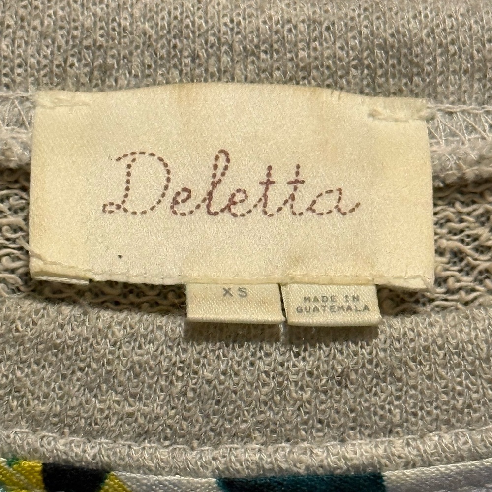 Deletta Multicolor Patterned Top - Picture 5 of 9